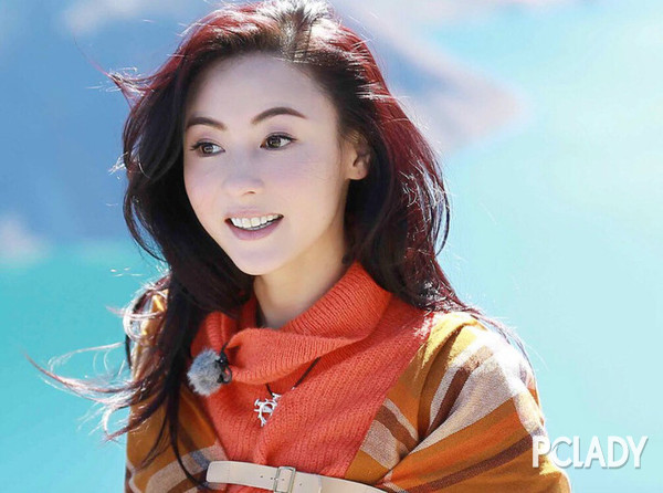 张柏芝颜值重回巅峰,天池这组时尚照美若天仙啊