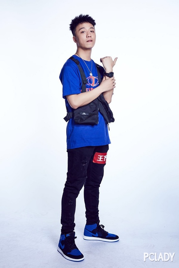 《中国新说唱》人气选手王齐铭新歌《选择门》,面临选择重在保持初心