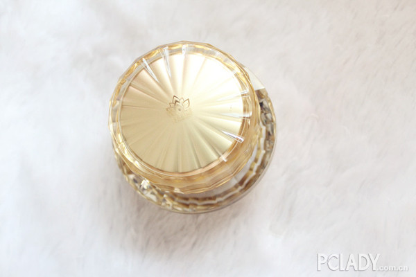 【晶晶】松弛小细纹的天敌,用妃丽姿8蜗牛霜消