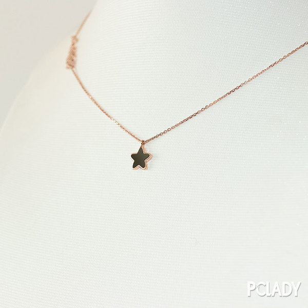 我的英文名字Aimi加18K玫瑰金项链五角星黑钻