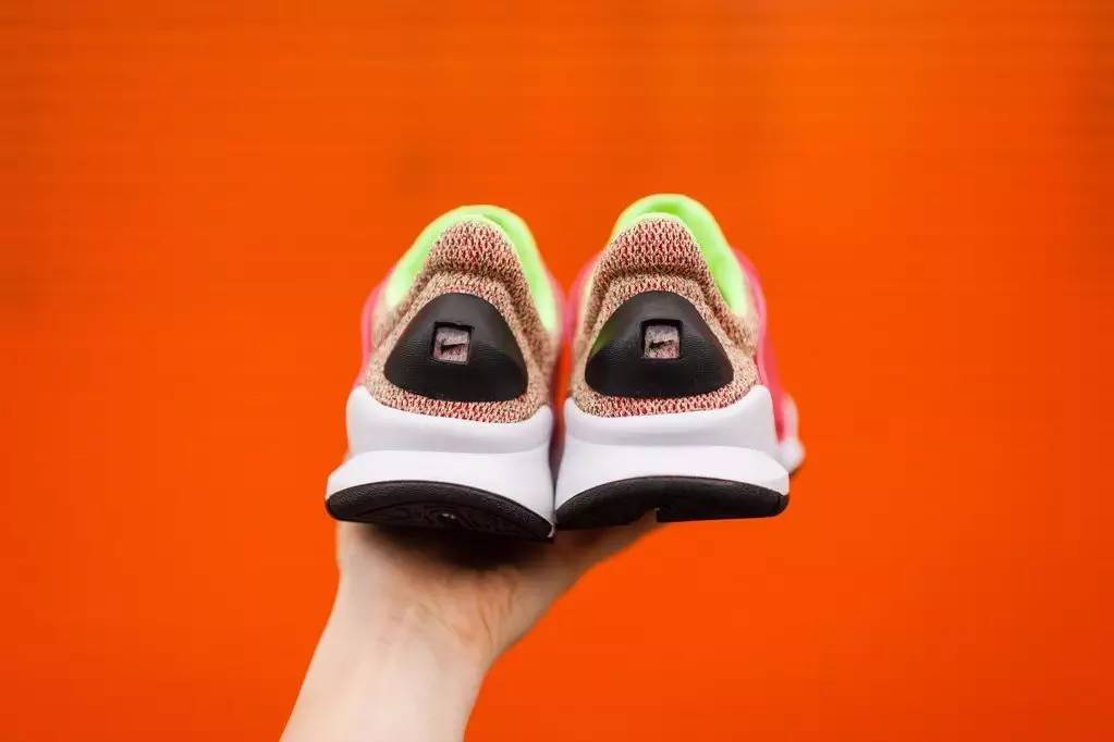 鞋子怎么画才能画的好看 36070808_1485055838638.jpg